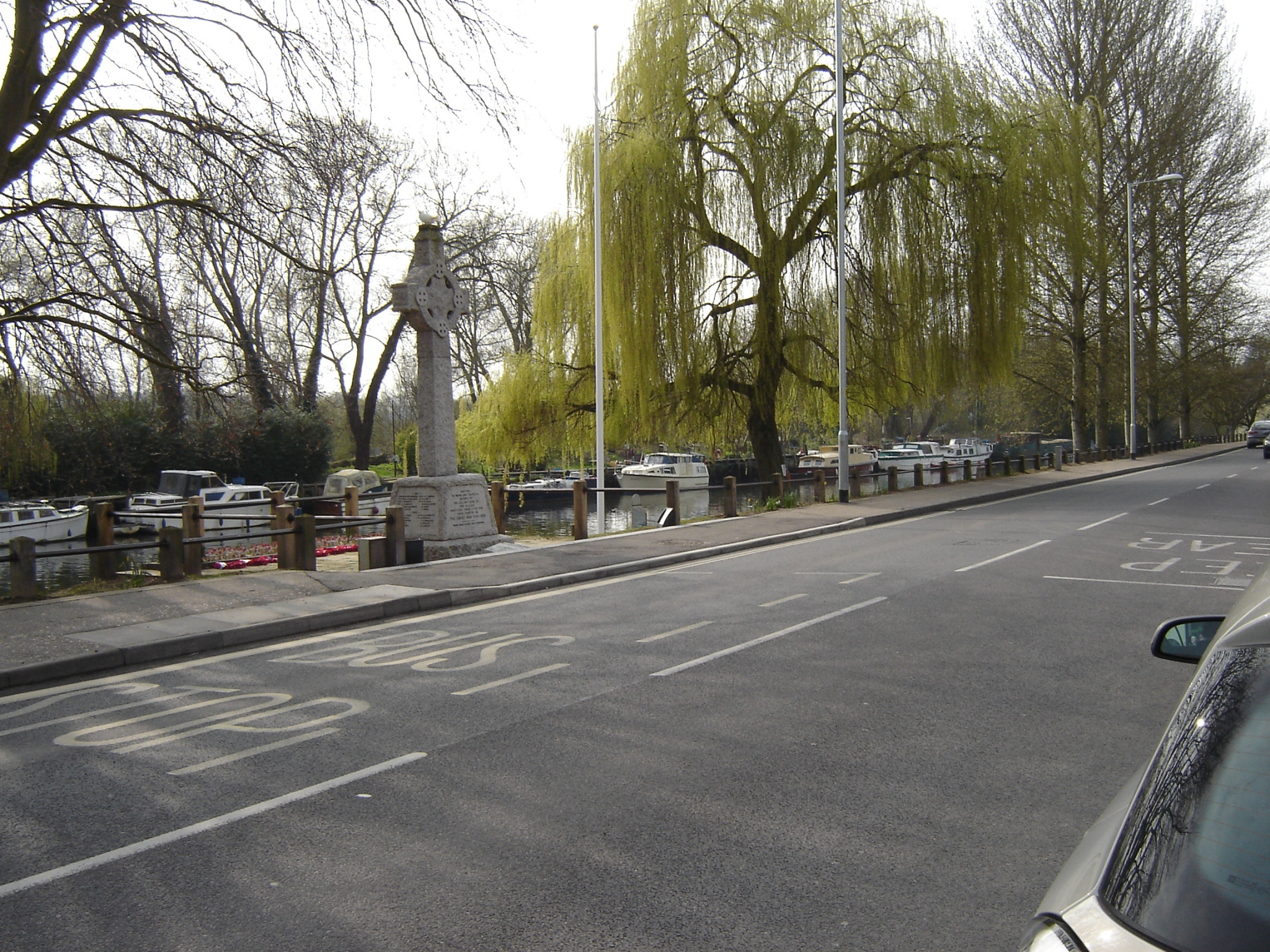 THORPE ST ANDREW WW1 AND WW2 War Memorials Online